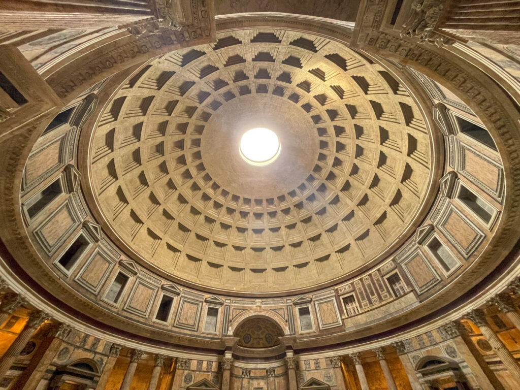 The Pantheon oculus