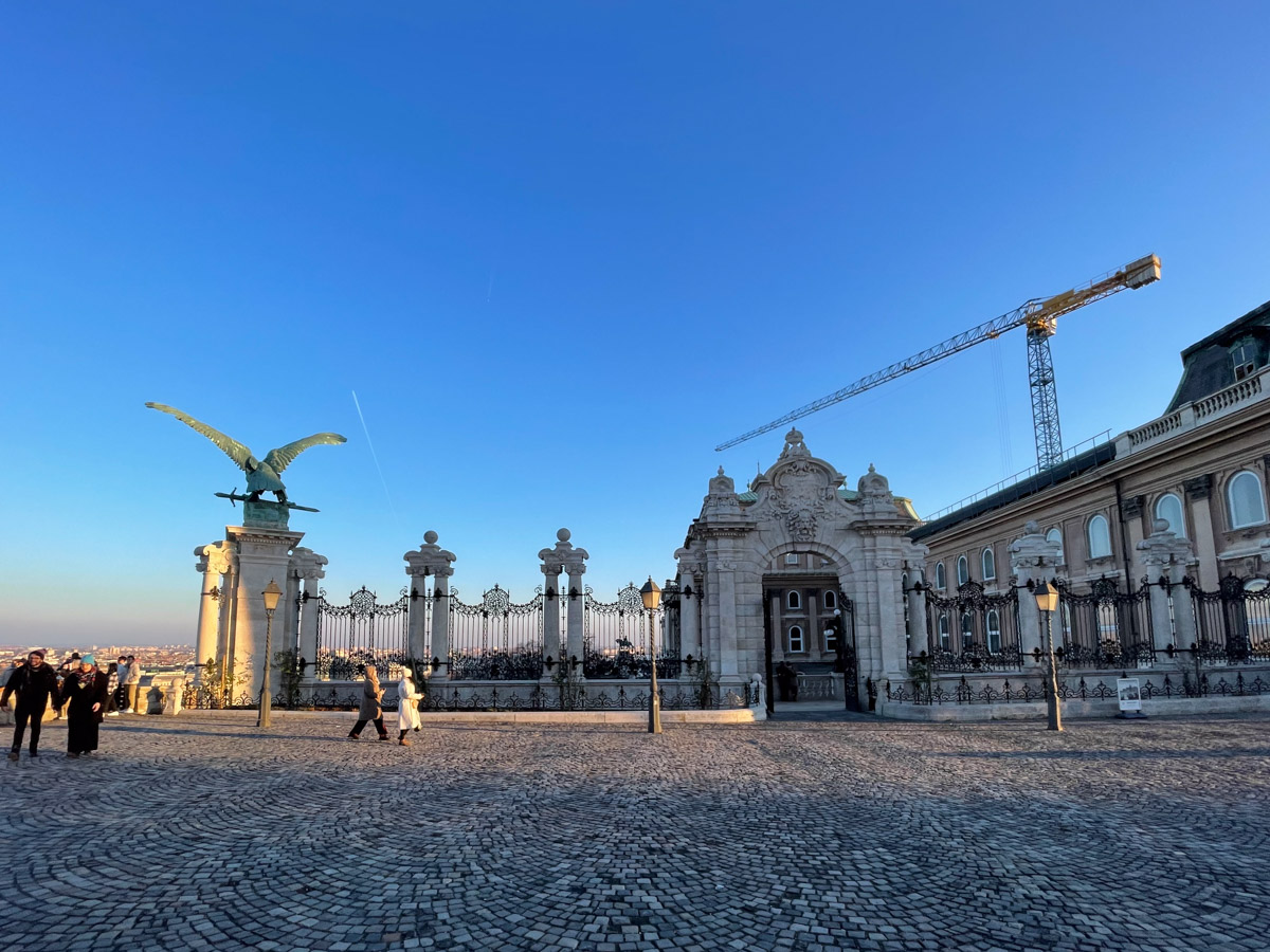 Discover the Buda Castle District: A Comprehensive Guide to Budapest's ...