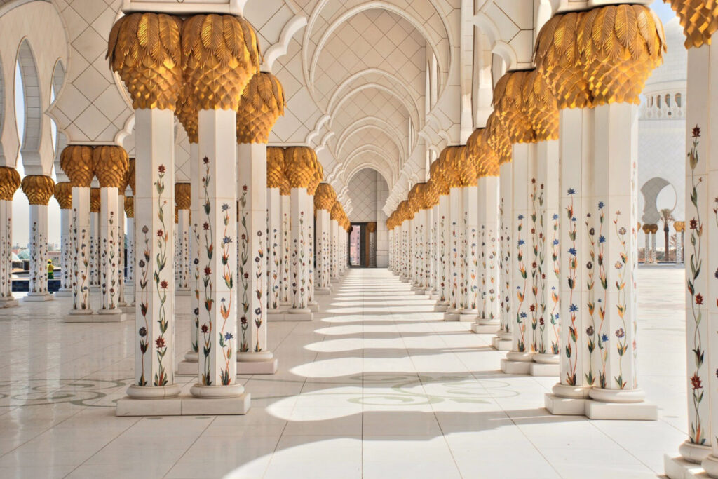 Detail of the columns in the portico of the outer courtyard of the Grand Mosque of Abu Dhabi