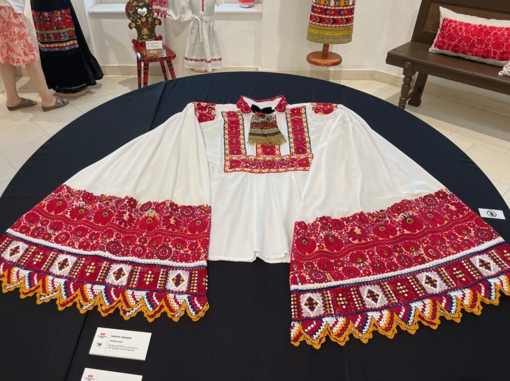 Men's shirt with traditional embroidery at the Matyó Museum in Mezőkövesd