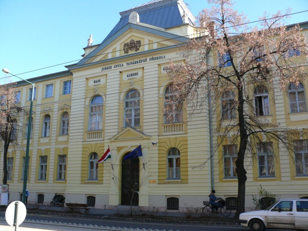 The University of Szeged building that hosts the Interactive Science Knowledgestore