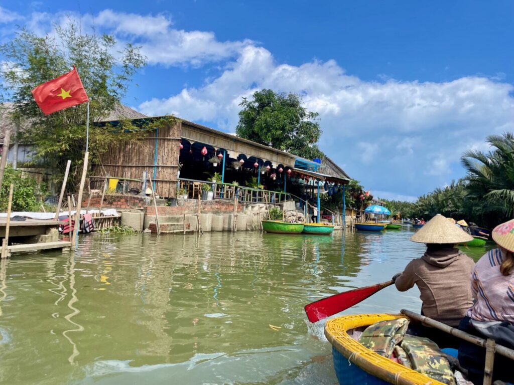 Bamboo boat excursion in Cam Thanh, near Hoi An